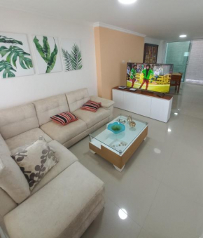 Hermosa Casa Grande De 3 Pisos Barranquilla